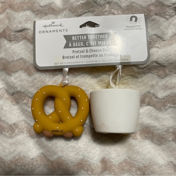 Hallmark Better Together Magnetic Ornaments Cheese Dip & Pretzel 2022 - Picture 2 of 2